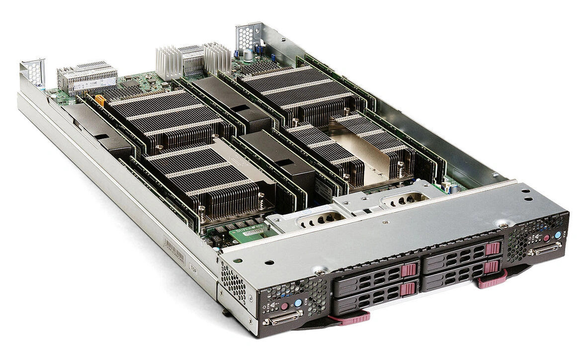 Supermicro SBI-7228R-T2X server blade